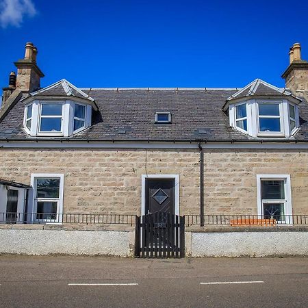 Cosy Cottage In Fishertown, Nairn - Free Parking & Pets Welcome Екстериор снимка